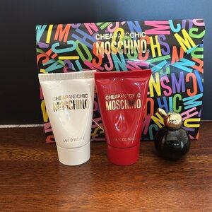 MOSCHINO Cheap and Chic Shower gel, Body lotion and perfume travel mini size